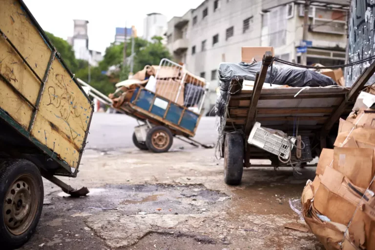 Commercial-Junk-Removal-.webp